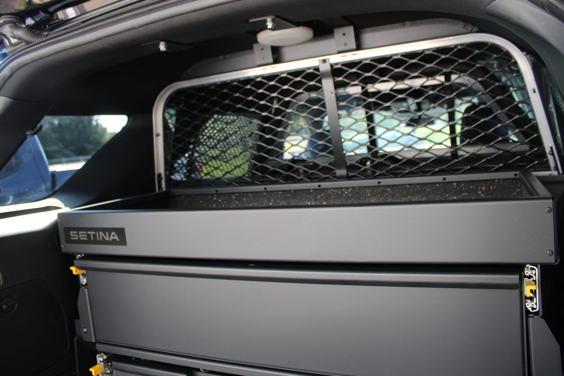 Setina cargo drawer and partition