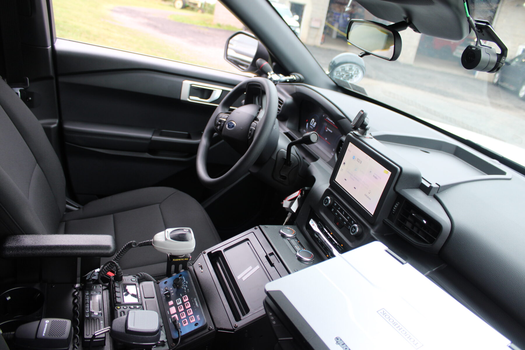 Driver area with console and laptop mount
