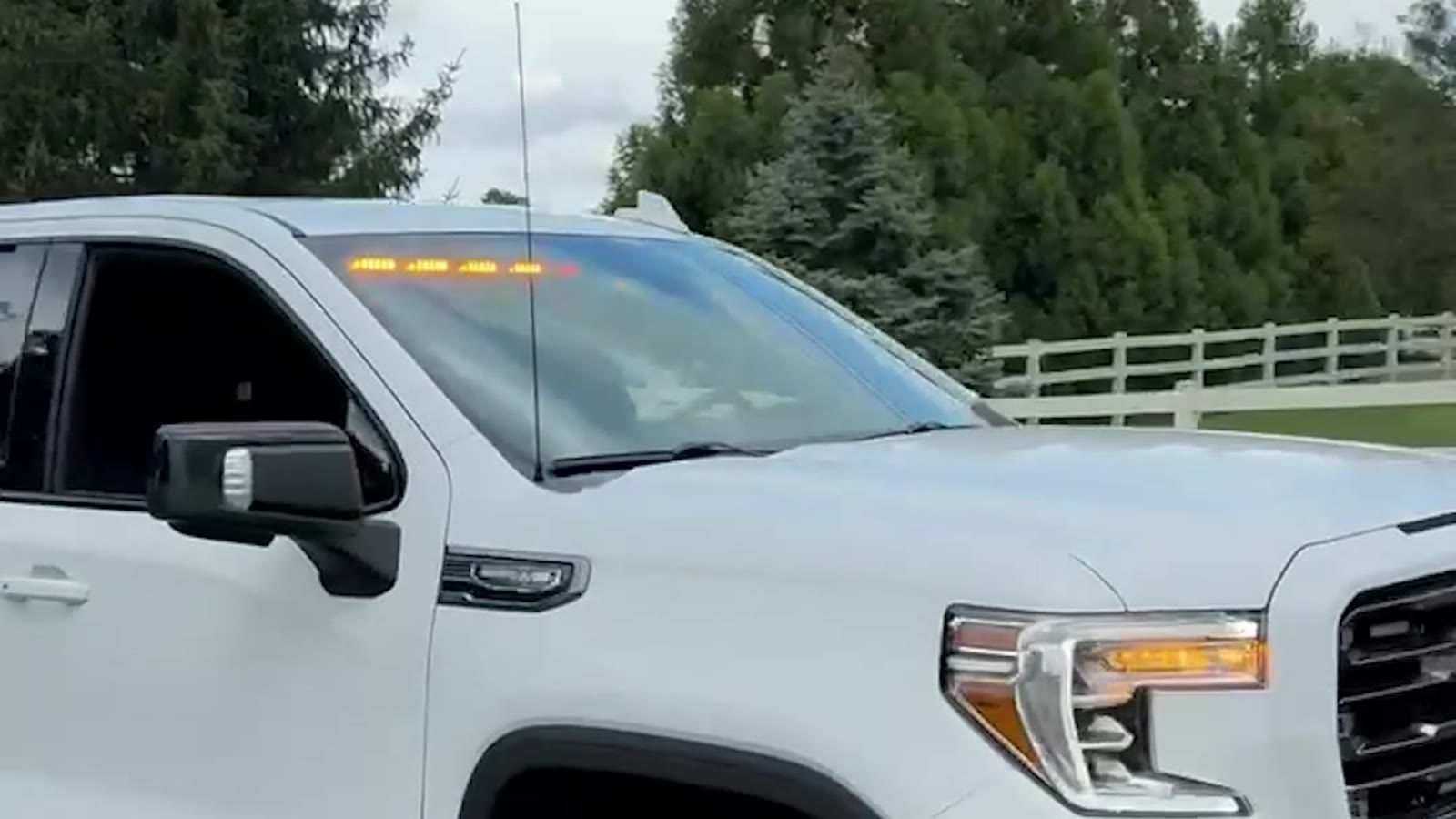 Close view of the windshield deck light bar and mirror