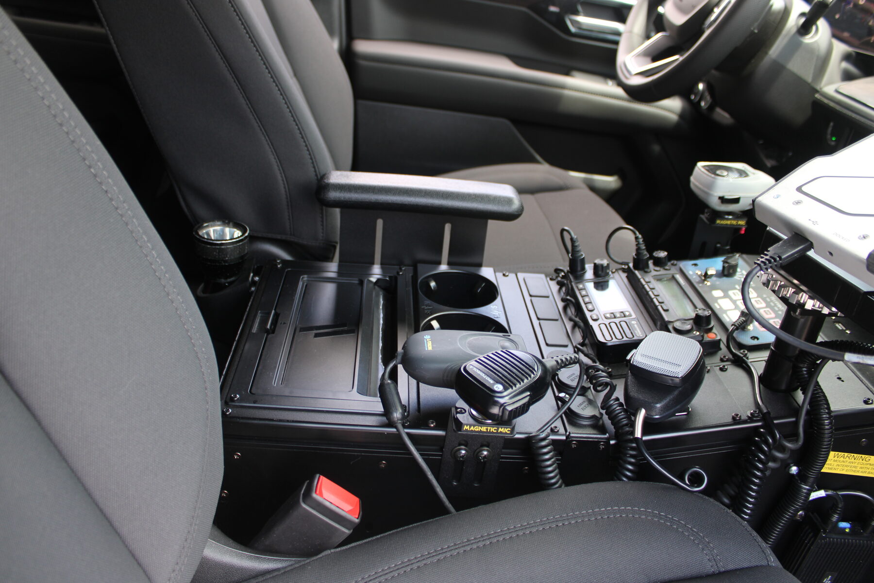 Havis console overview with scanner and mics